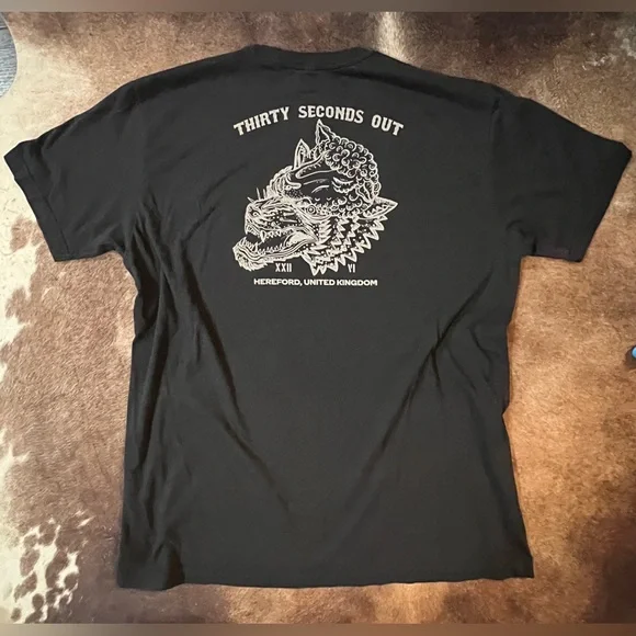 30 Seconds Out Black Graphic Crewneck T-Shirt - Picture 4 of 7